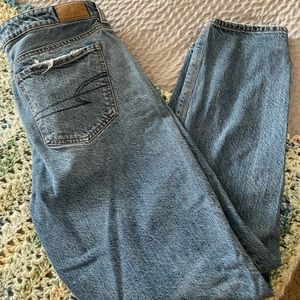 American Eagle Tomgirl Jeans